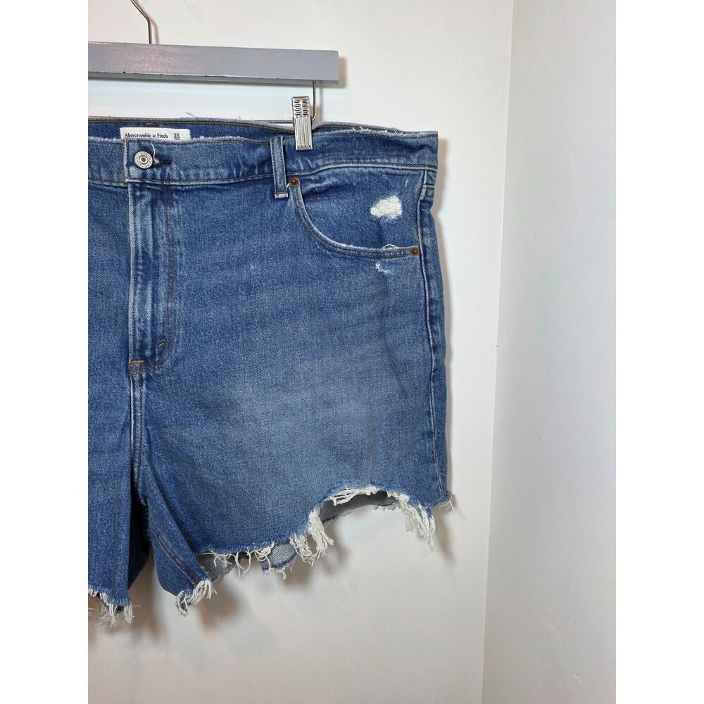 Abercrombie & Fitch The 4" Mom Short High Rise Denim Shorts Size 20/ 35 Western - Picture 2 of 6